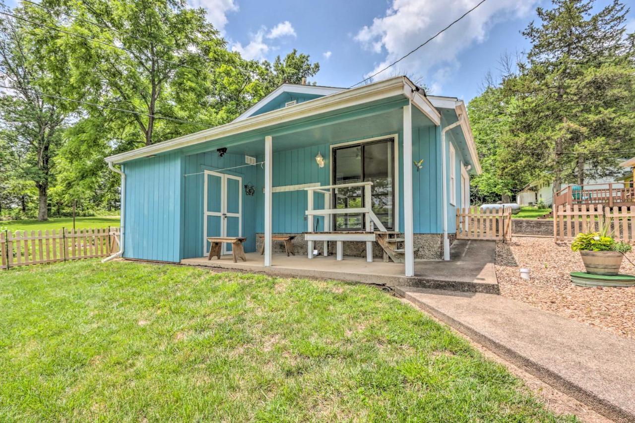 Cheerful Camdenton Cottage Steps To Lake! Exterior photo